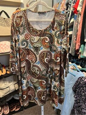 Enmain in Paisley Print Long Sleeve Tunic Top - Brown/Multi